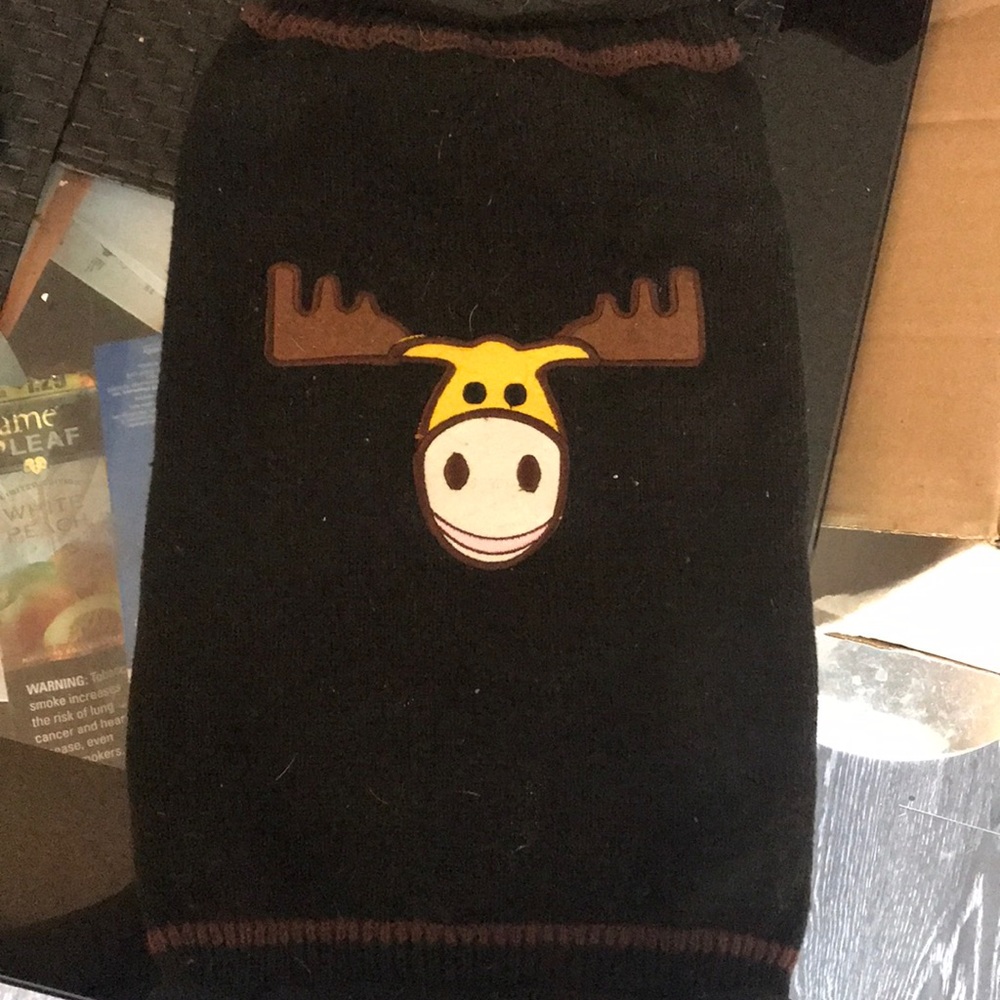 Dog sweater- under 20lbs